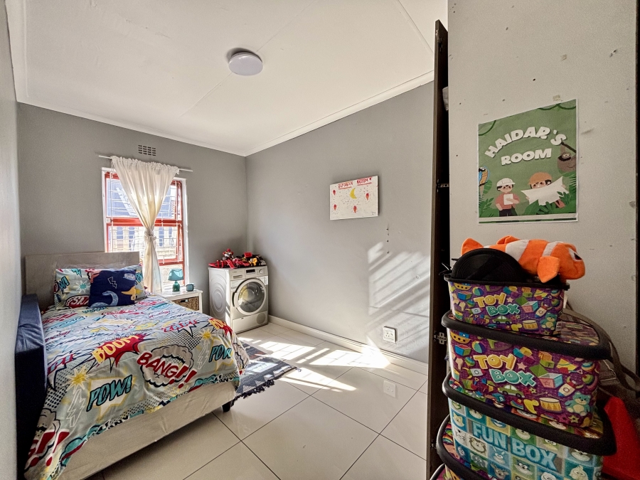 3 Bedroom Property for Sale in Rondevlei Park Western Cape